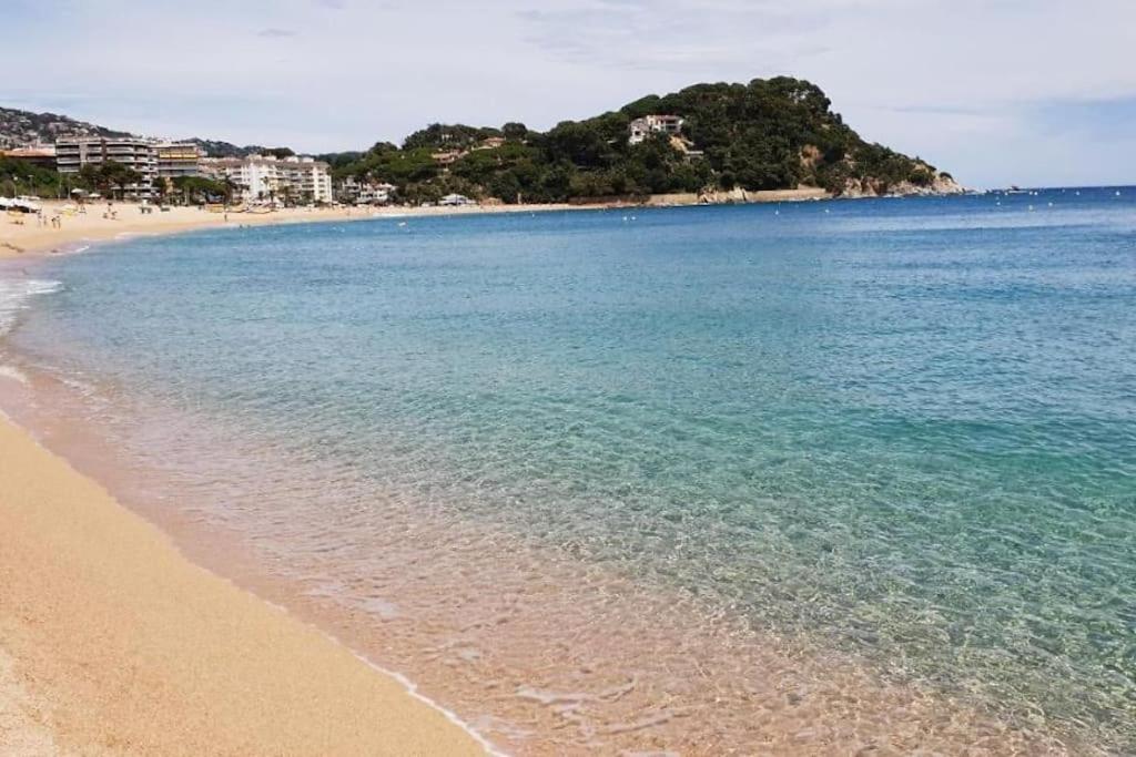 Somriu Apartament Fenals Platja Льорет-де-Мар Экстерьер фото