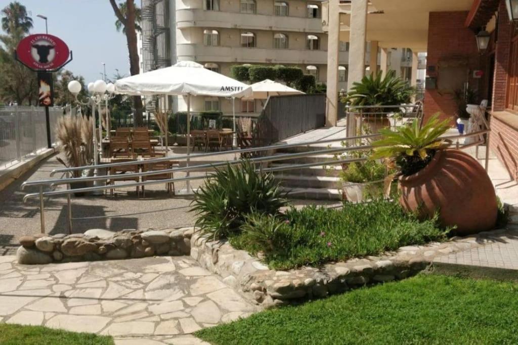 Somriu Apartament Fenals Platja Льорет-де-Мар Экстерьер фото